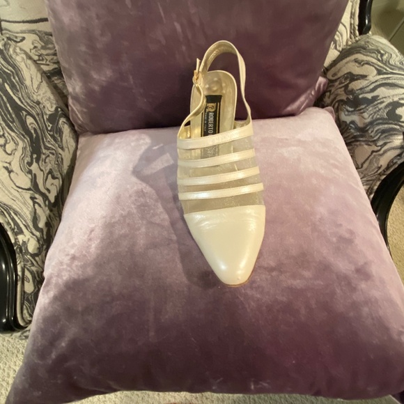 CREAM SHOES - Picture 4 of 6